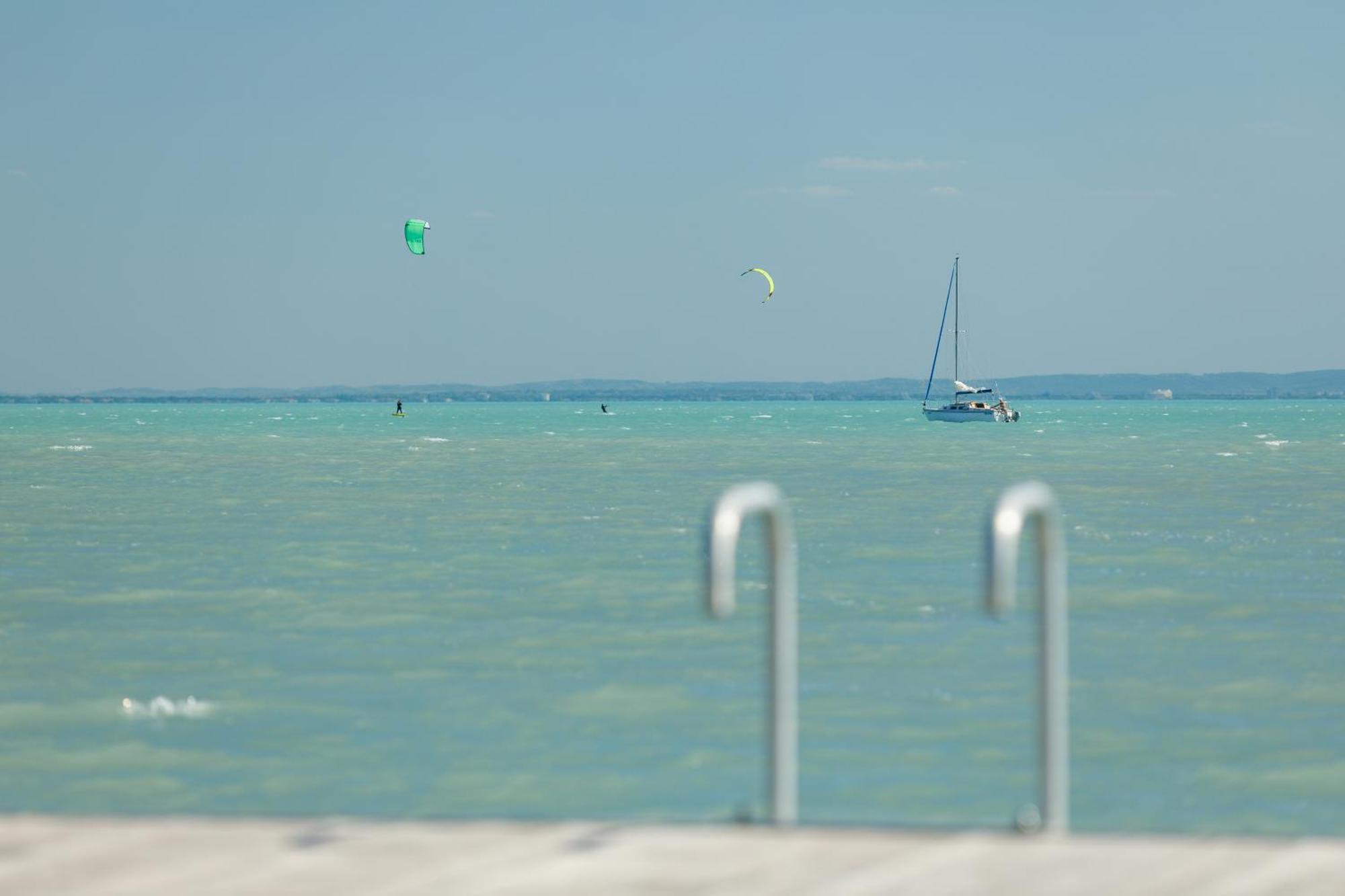Blue4 Apartment Balatonfůzfő 外观 照片