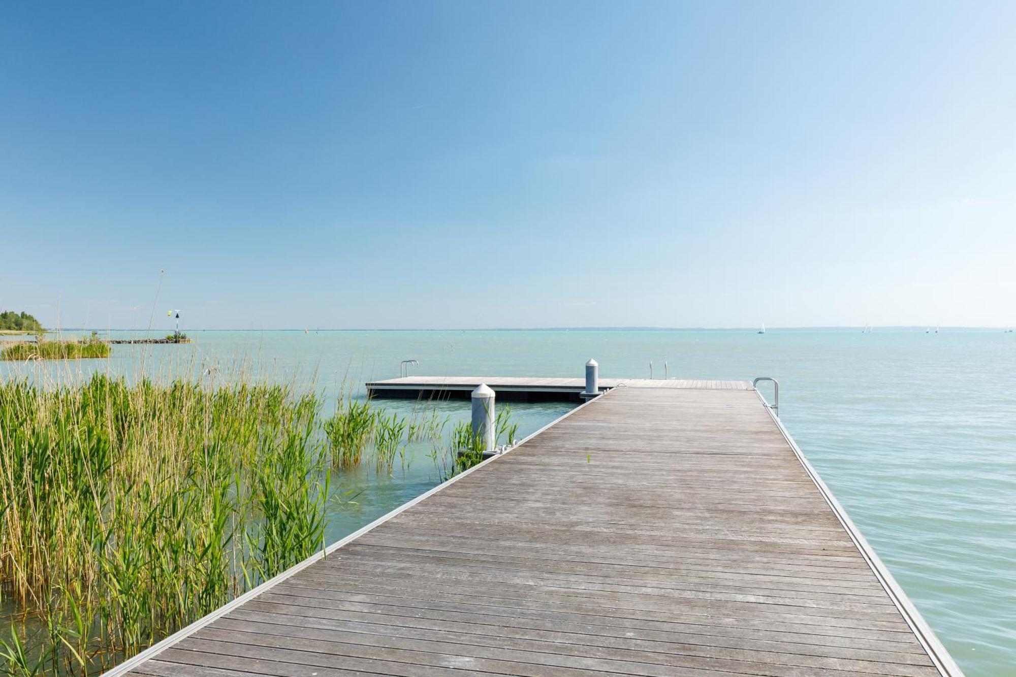 Blue4 Apartment Balatonfůzfő 外观 照片